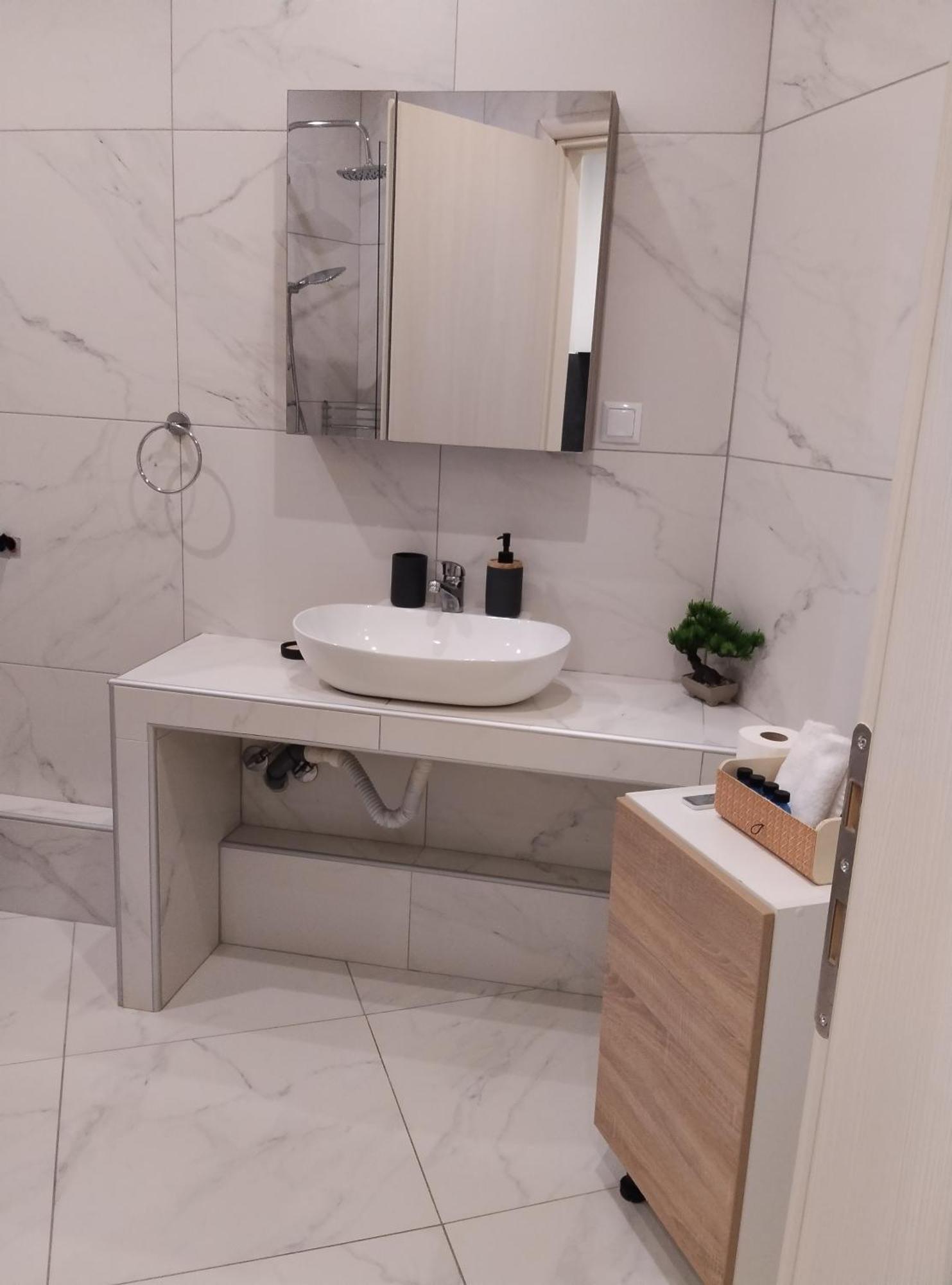 Domus Apartment - City Center Верия Экстерьер фото